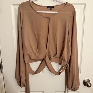 Fashion Nova cropped blouse ￼